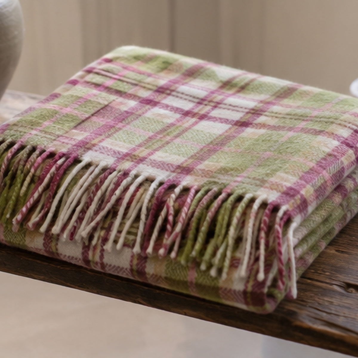 Wool Knee Throw Check Cottage Pink